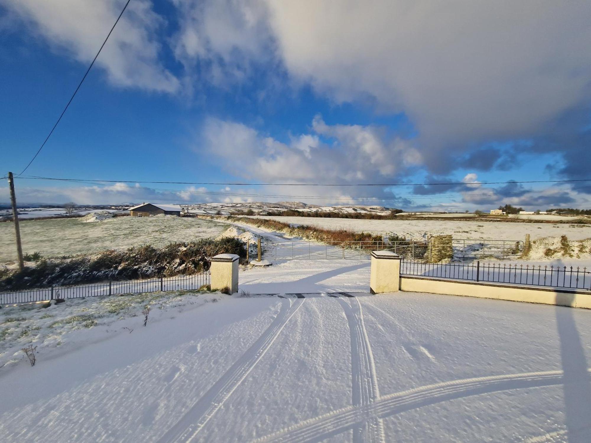 Вилла Hillhead'S Sea View Escape Мовилл Экстерьер фото